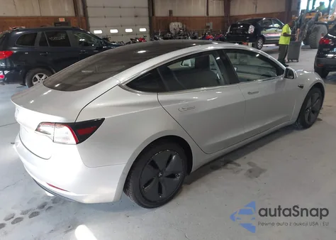 2018 Tesla Model 3 Long Range/Mid Range из США, поврежденный, VIN 5YJ3E1EA5JF042964